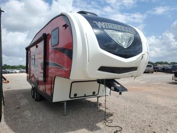  Salvage Winnebago Minnie