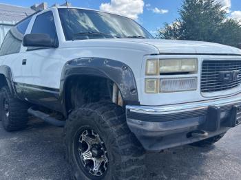  Salvage GMC Yukon