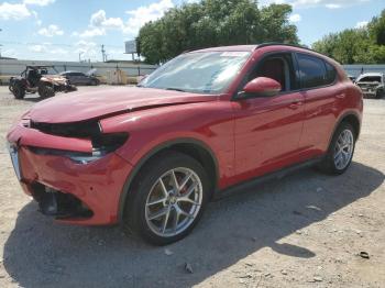  Salvage Alfa Romeo Stelvio