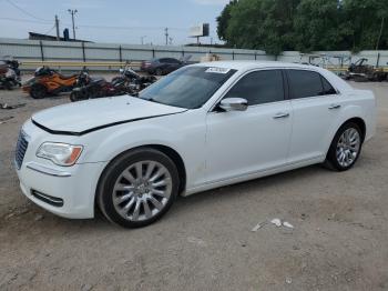  Salvage Chrysler 300