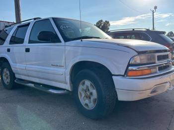  Salvage Chevrolet Blazer