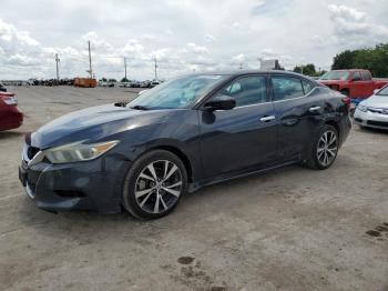  Salvage Nissan Maxima