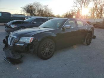  Salvage Chrysler 300