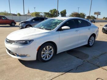  Salvage Chrysler 200