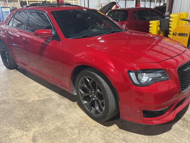  Salvage Chrysler 300