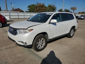  Salvage Toyota Highlander