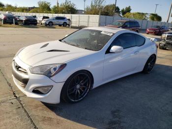  Salvage Hyundai Genesis