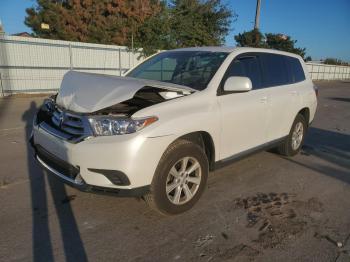  Salvage Toyota Highlander