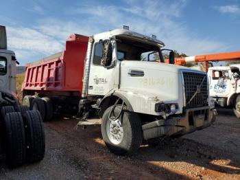  Salvage Volvo Vhd