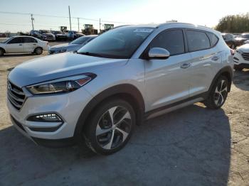  Salvage Hyundai TUCSON