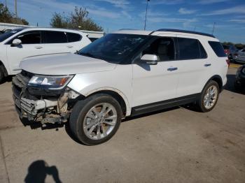  Salvage Ford Explorer