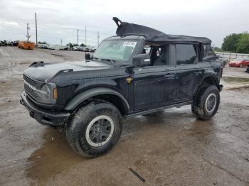  Salvage Ford Bronco