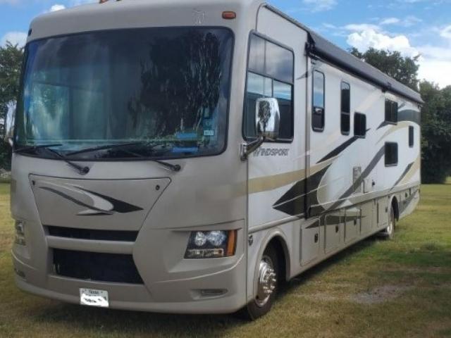  Salvage Thor Motorhome