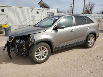  Salvage Kia Sorento