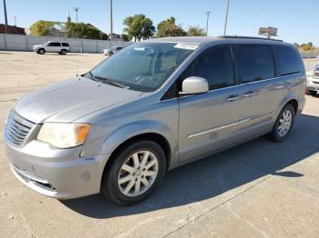  Salvage Chrysler Minivan