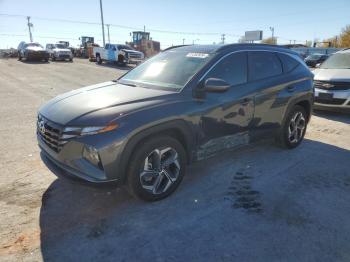  Salvage Hyundai TUCSON