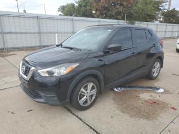  Salvage Nissan Kicks