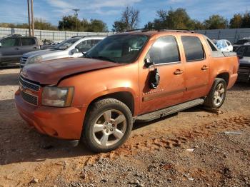  Salvage Chevrolet Avalanche