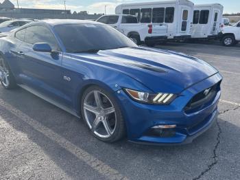  Salvage Ford Mustang