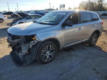  Salvage Mitsubishi Outlander