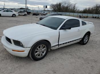  Salvage Ford Mustang