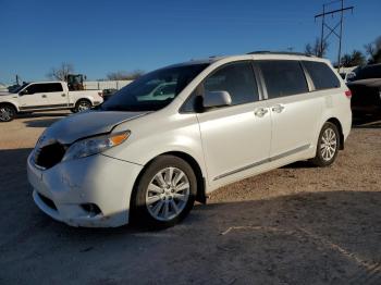  Salvage Toyota Sienna