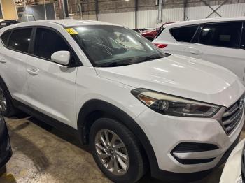  Salvage Hyundai TUCSON