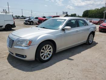  Salvage Chrysler 300