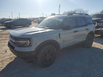  Salvage Ford Bronco