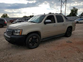  Salvage Chevrolet Avalanche