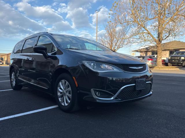  Salvage Chrysler Pacifica