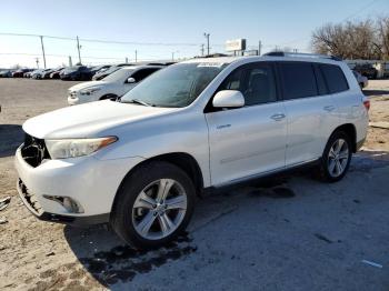  Salvage Toyota Highlander