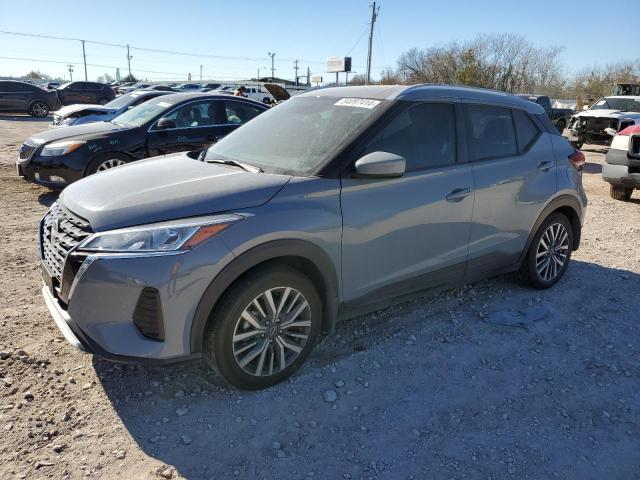  Salvage Nissan Kicks