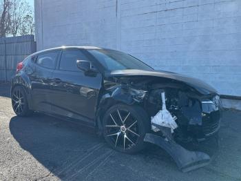  Salvage Hyundai VELOSTER