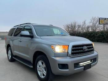  Salvage Toyota Sequoia