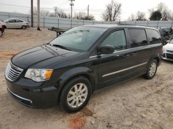  Salvage Chrysler Minivan