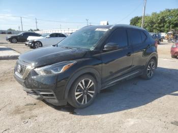  Salvage Nissan Kicks