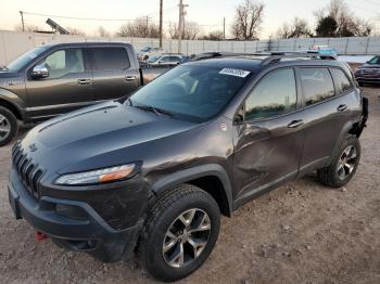  Salvage Jeep Cherokee