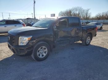  Salvage Nissan Titan