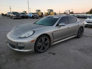  Salvage Porsche Panamera