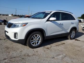  Salvage Kia Sorento