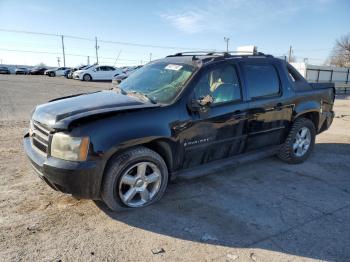  Salvage Chevrolet Avalanche