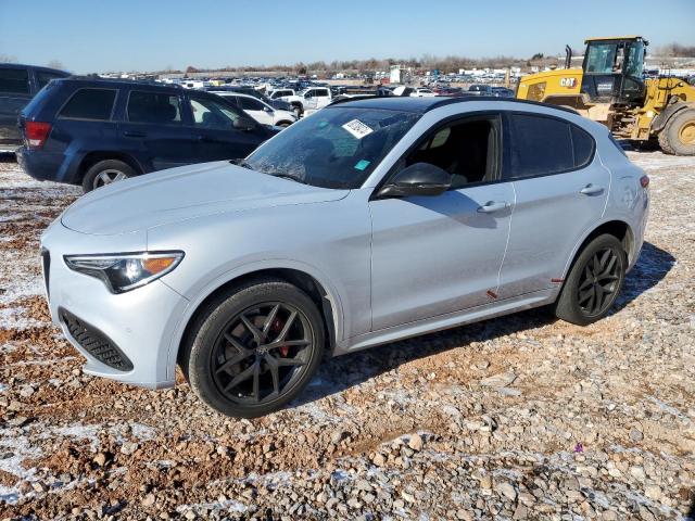  Salvage Alfa Romeo Stelvio