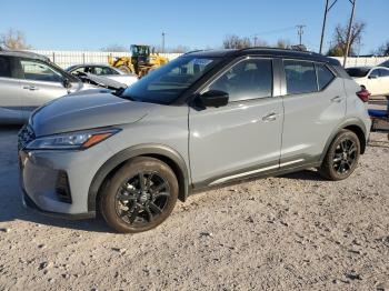  Salvage Nissan Kicks