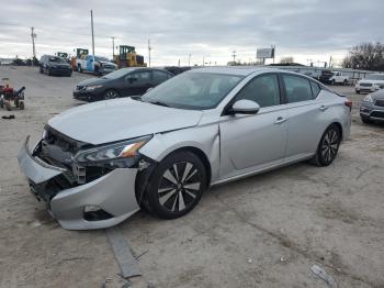  Salvage Nissan Altima