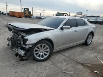  Salvage Chrysler 300