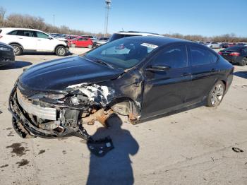  Salvage Chrysler 200