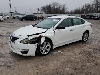  Salvage Nissan Altima