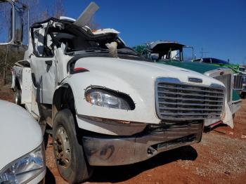  Salvage Freightliner M2 106 Med