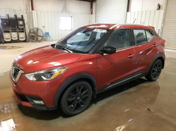  Salvage Nissan Kicks